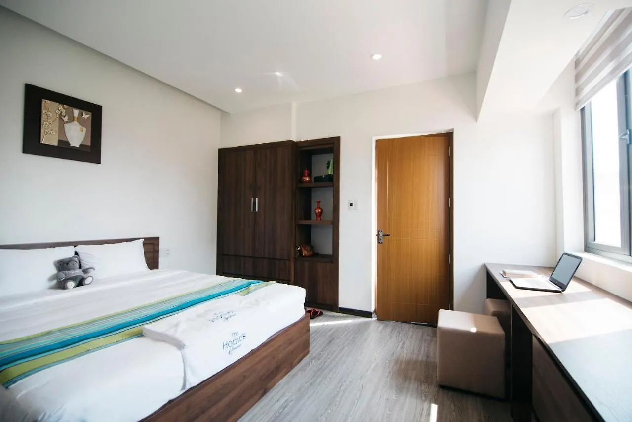 Royal Lion Hotel & Apartment Da Nang