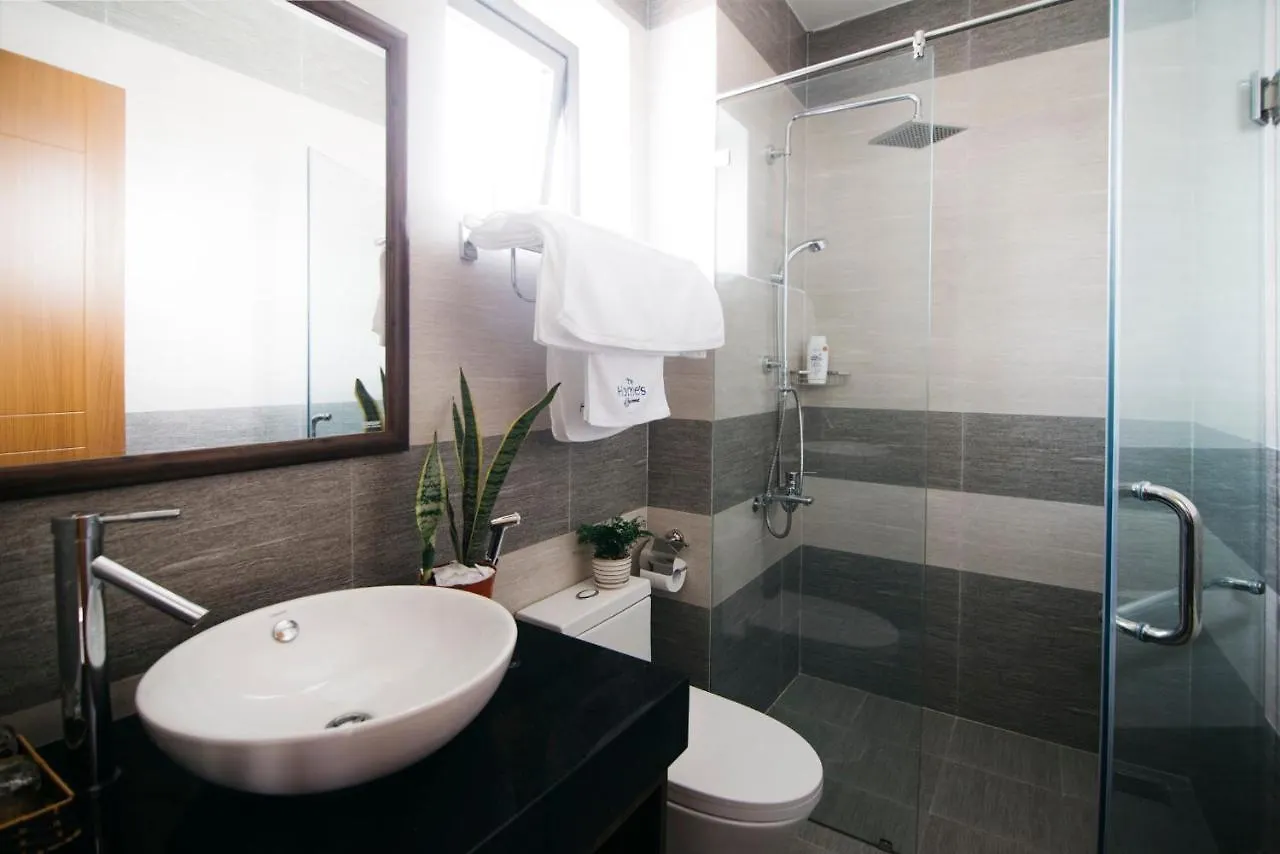 Royal Lion Hotel & Apartment Da Nang