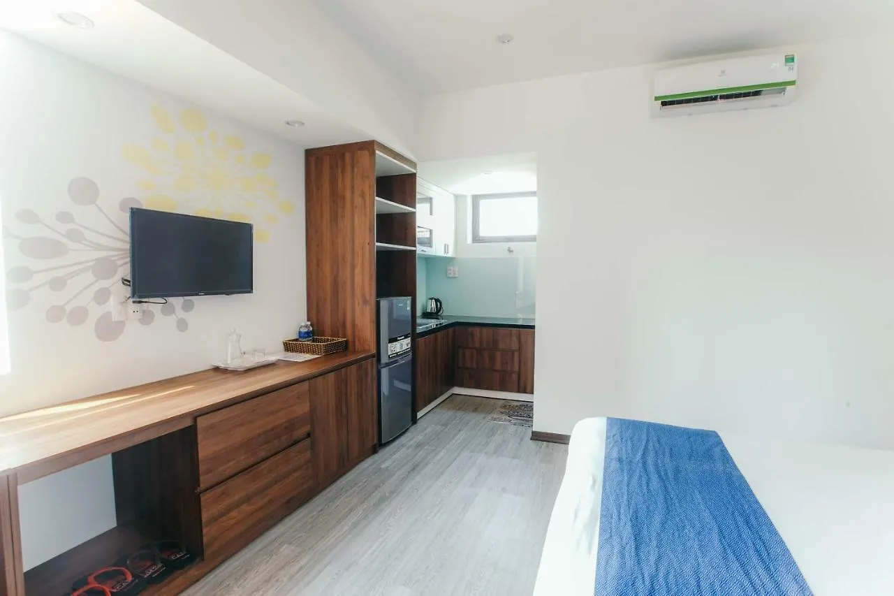 Royal Lion Hotel & Apartment Da Nang